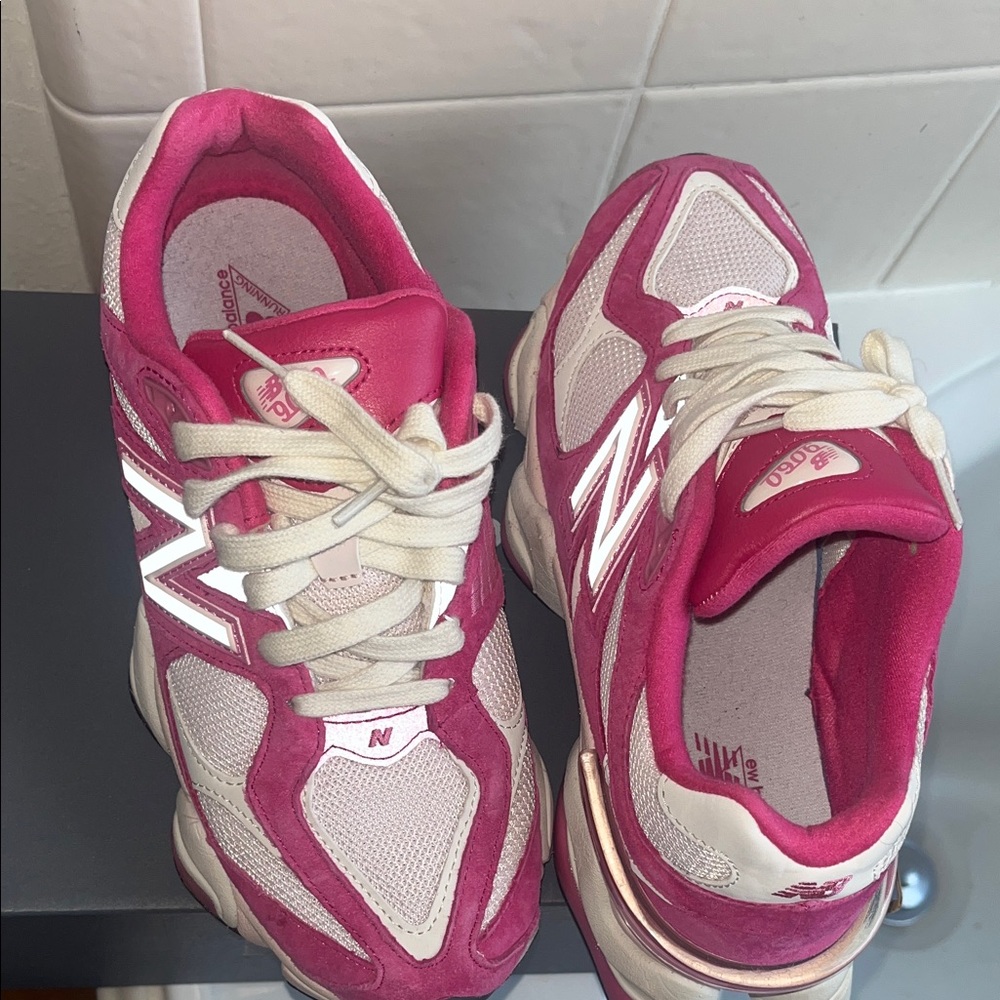New Balance 9060 Fuchsia and White sneakers - Picture 3 of 5